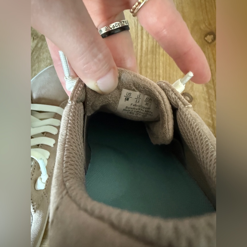 NWOT DR. SCHOLLS Time Off Women's Platform Sneakers size 6 in taupe - Picture 5 of 8